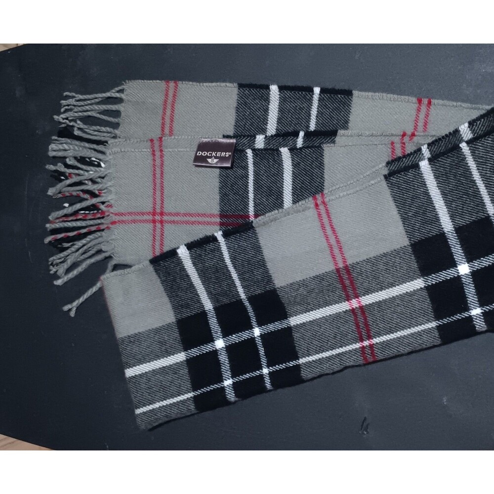 Dockers scarf